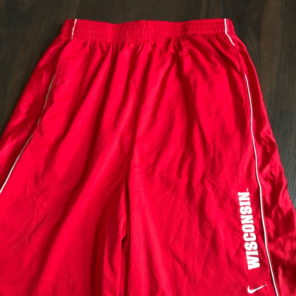Nike Wisconsin Badgers shorts